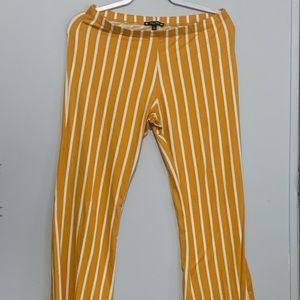 Women’s/Juniors flare bottom pants